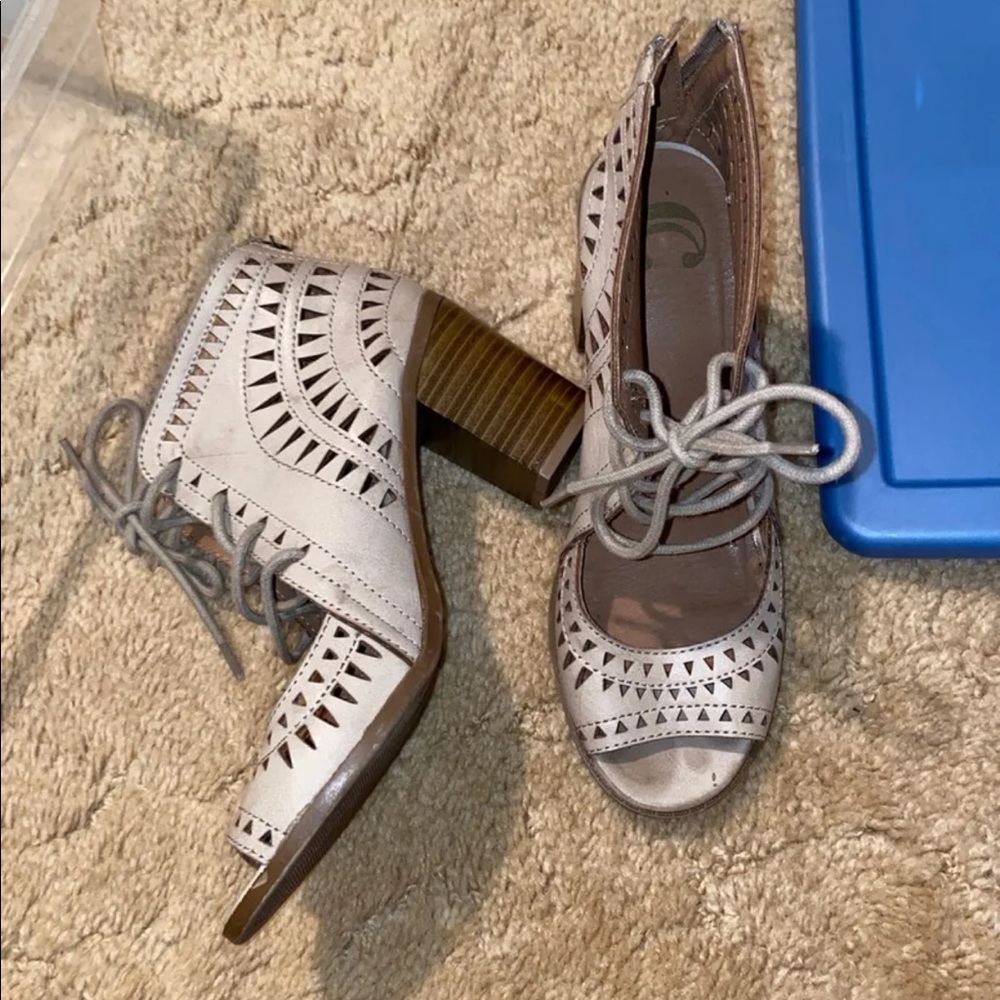 Cut out sandal